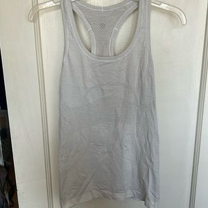 Lululemon Women's Swiftly Tank Size 4